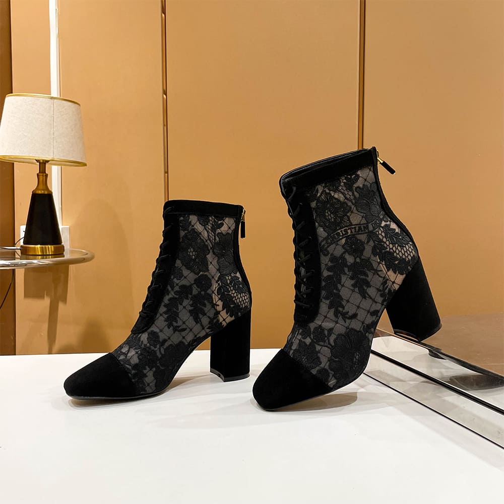 D10r Naughtily-D Heeled Ankle Boot