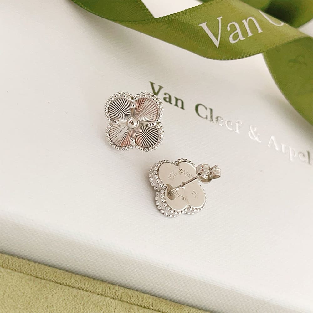 VCA Alhambra Earrings