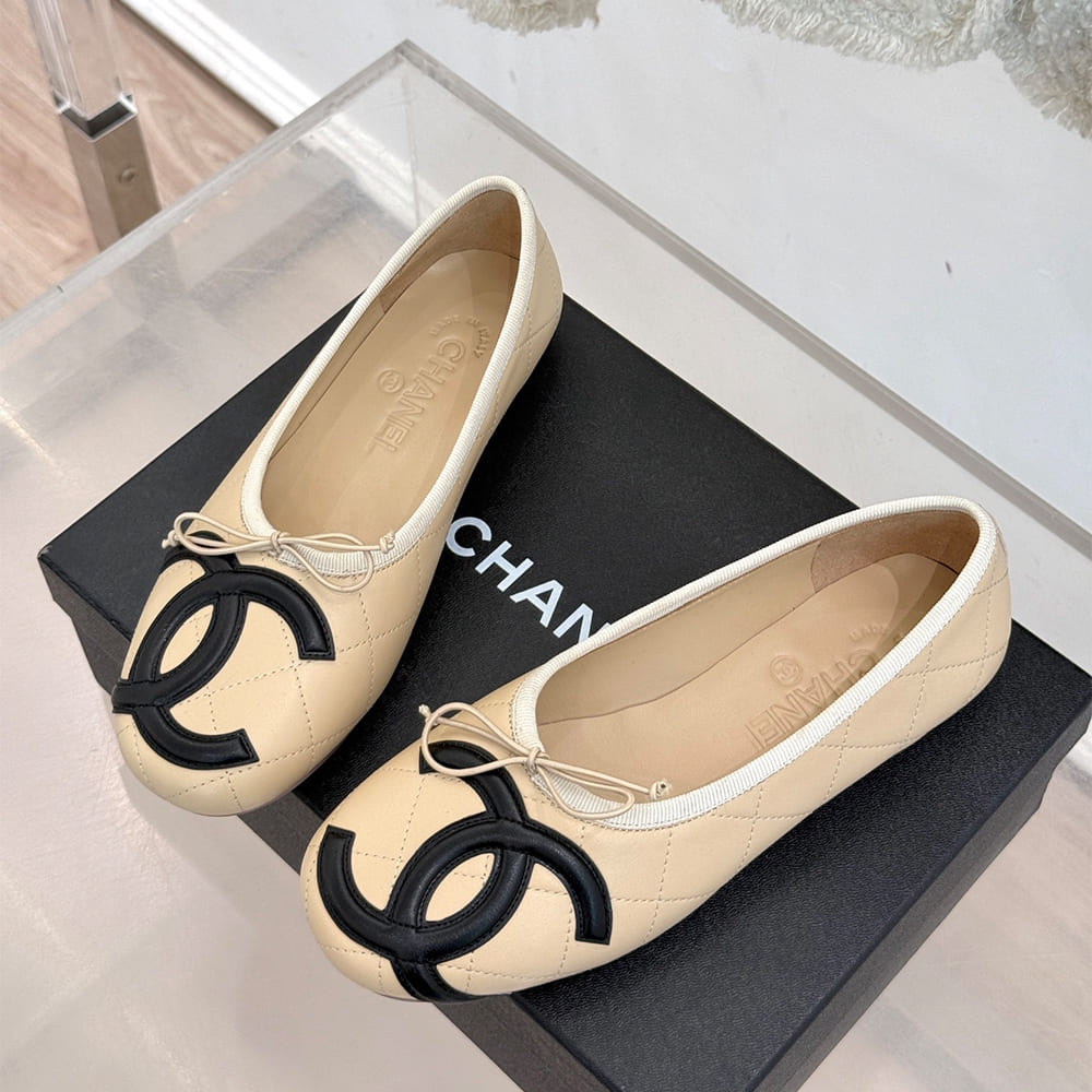 Ch**el Quilted Ballerina Flats