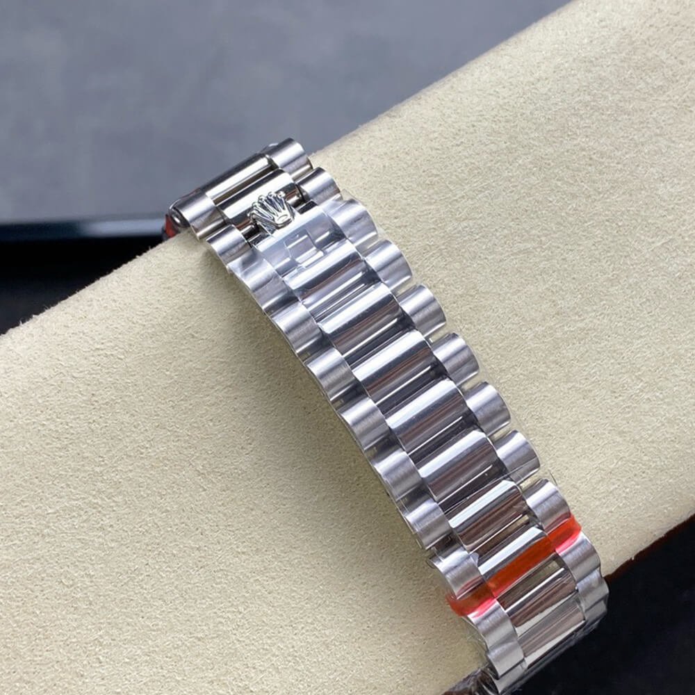 R01ex Day-Date 36