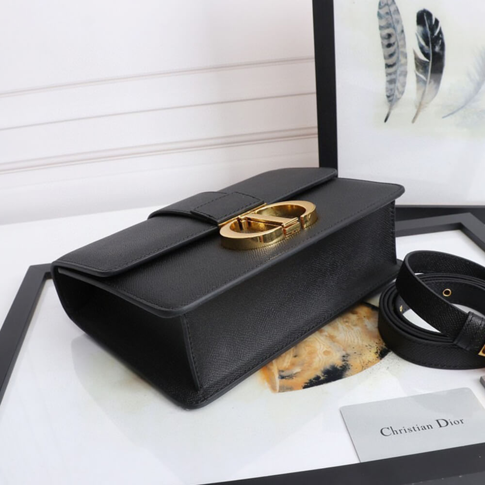 30 MONTAIGNE BAG