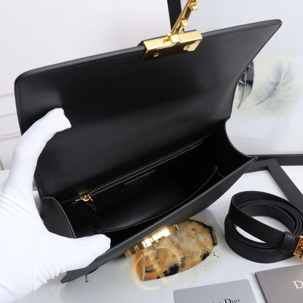 30 MONTAIGNE BAG