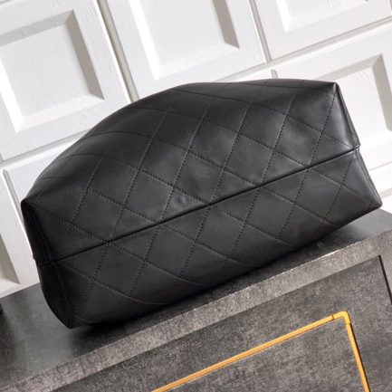 Ch**el LARGE HOBO BAG(HIGH-END GRADE)